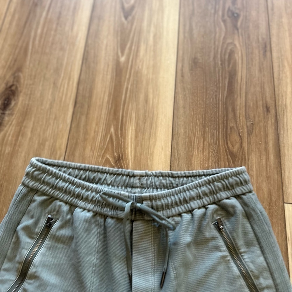 Athleta women’s farallon Bermuda shorts size 4 - Picture 5 of 7